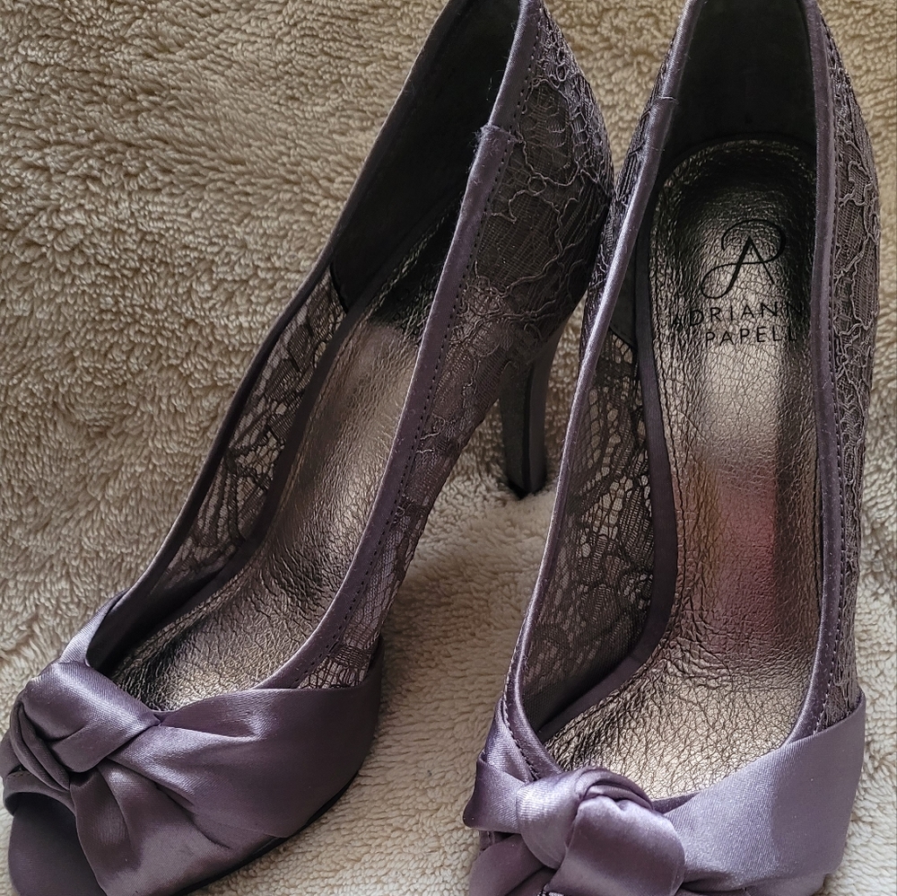 Heels - Picture 2 of 7
